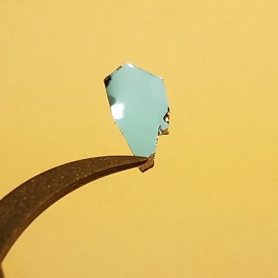 In2Se3 Crystals (α-2H Phase)